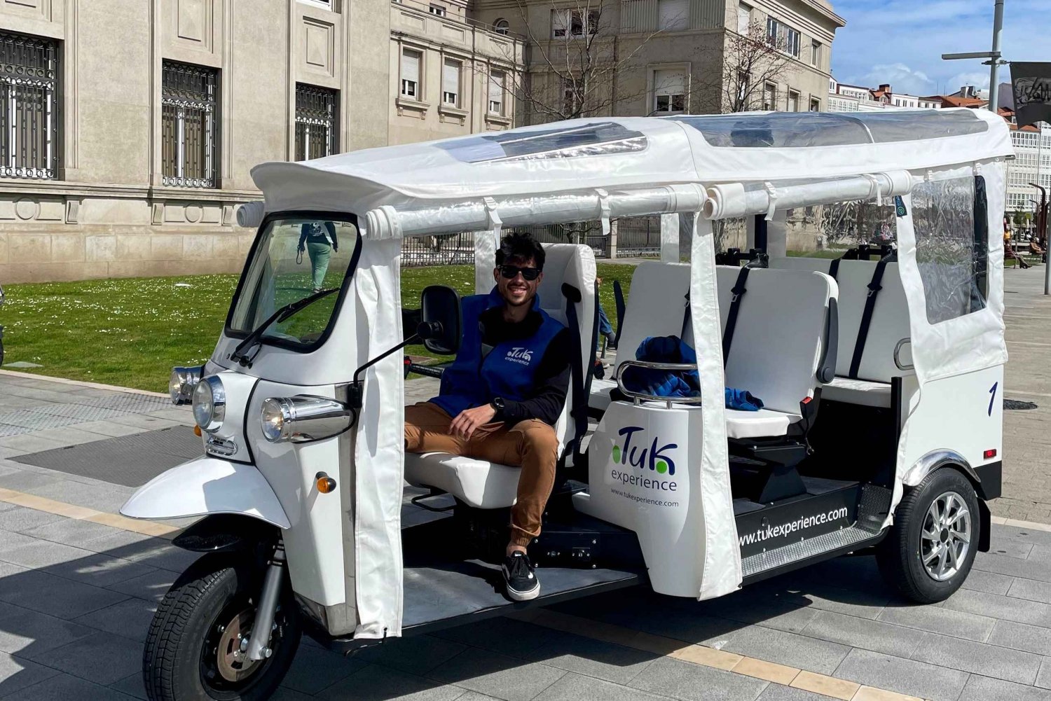 Private Guided Tour by Tuk Tuk in Malaga
